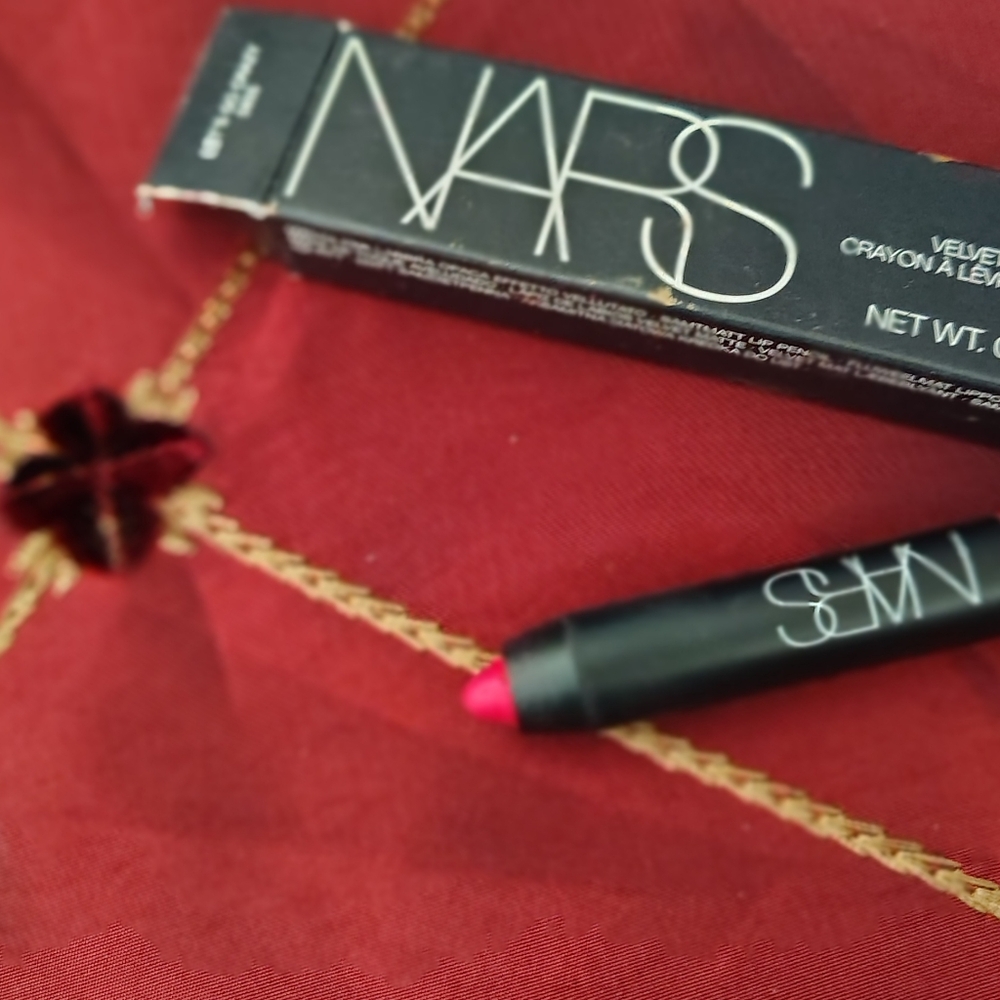 NARS LIPSTICK - Picture 4 of 5
